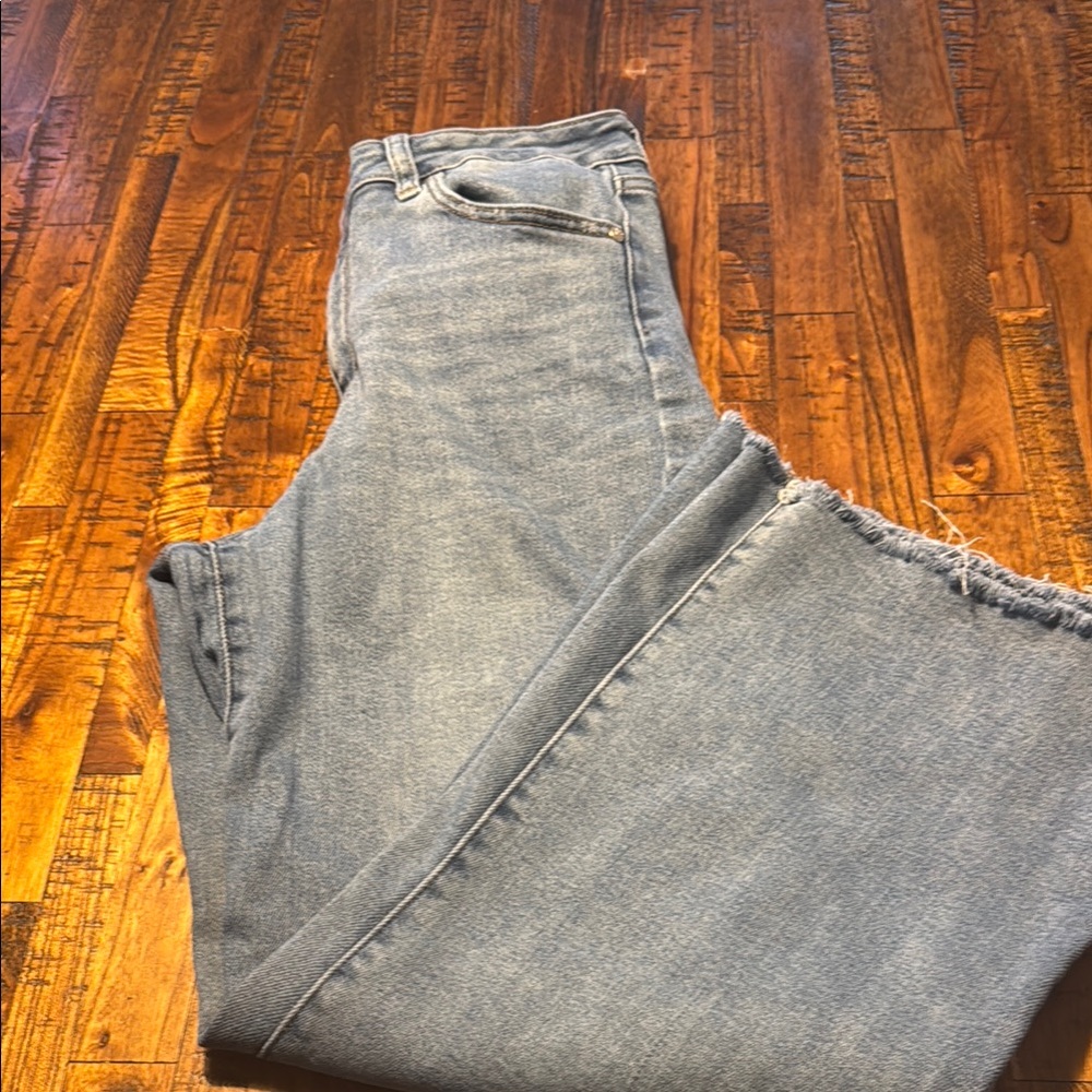 Just Black Denim (JBD) Slim Wide Leg Jeans w/ fray hem